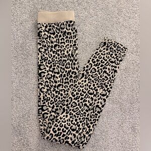 Nikibiki - 🤎 Stone Leopard Print Leggings